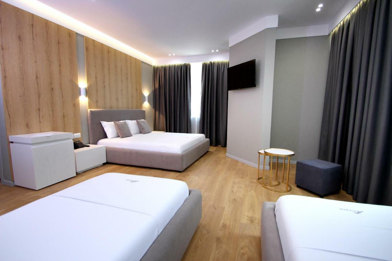 Hotel One Vlorë Extérieur photo