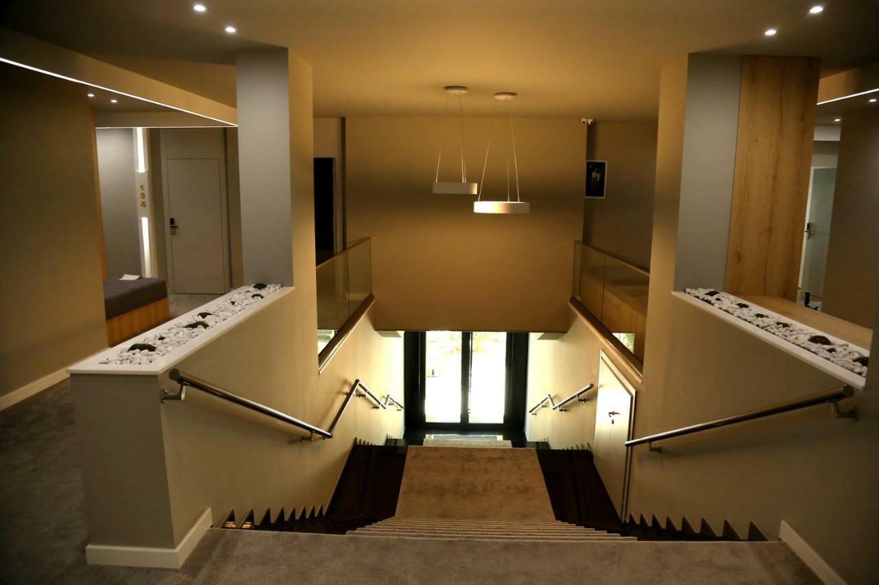 Hotel One Vlorë Extérieur photo